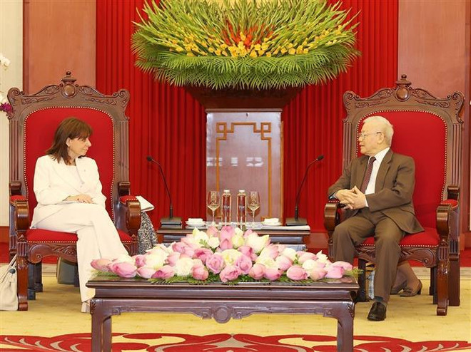 Secretario general del PCV recibe a presidenta griega ảnh 1 Secretario general del PCV recibe a presidenta griega ảnh 1
