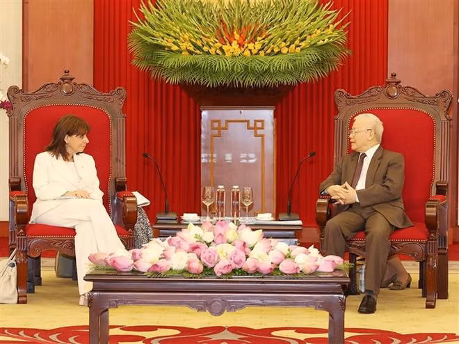 Secretario general del PCV recibe a presidenta griega ảnh 1