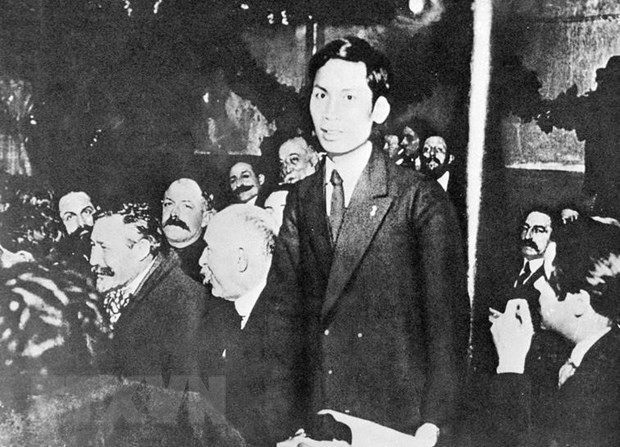 Realzan legado del Presidente Ho Chi Minh en ocasión de 132 años de su natalicio ảnh 1 Realzan legado del Presidente Ho Chi Minh en ocasión de 132 años de su natalicio ảnh 1