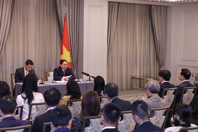 Exhortan a vietnamitas en EE.UU. a seguir contribuyendo al desarrollo del país de origen ảnh 2 Exhortan a vietnamitas en EE.UU. a seguir contribuyendo al desarrollo del país de origen ảnh 2