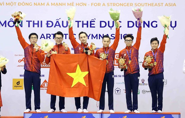 SEA Games 31: Vietnam gana oro en gimnasia artística masculina ảnh 1