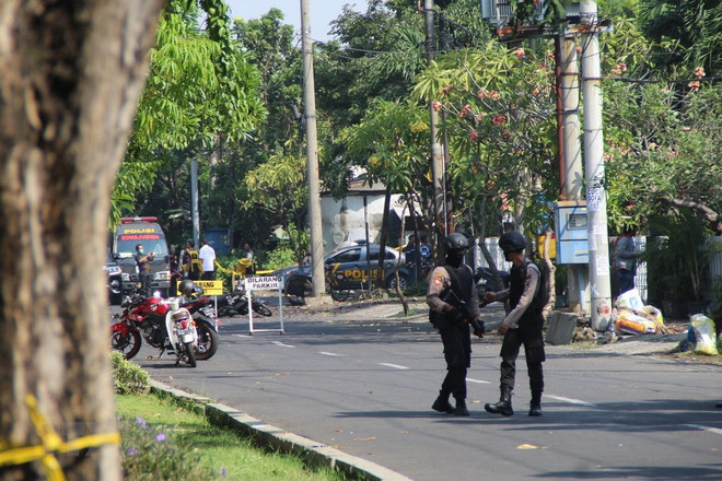 Dos fallecidos en otra explosión en Indonesia tras ataques suicidas ảnh 1 Dos fallecidos en otra explosión en Indonesia tras ataques suicidas ảnh 1