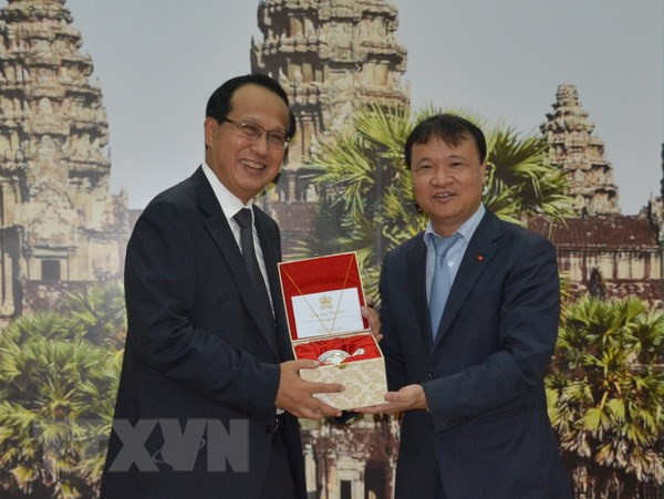 Vietnam y Camboya impulsan comercio transfronterizo ảnh 1 Vietnam y Camboya impulsan comercio transfronterizo ảnh 1