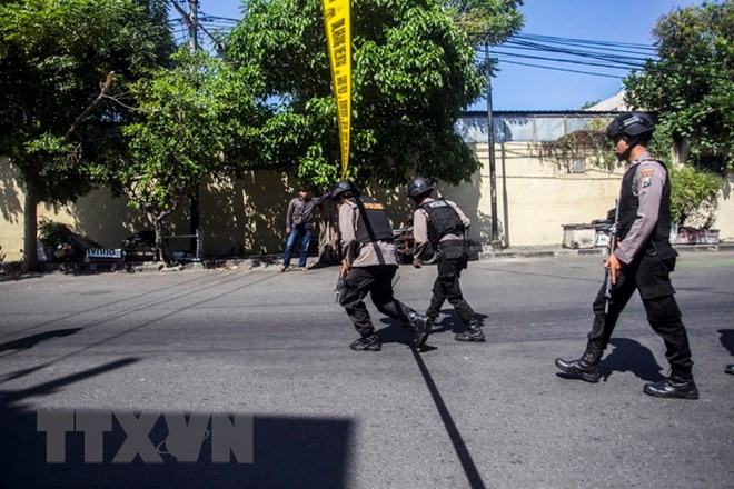Hallan bomba en centro comercial en Indonesia ảnh 1