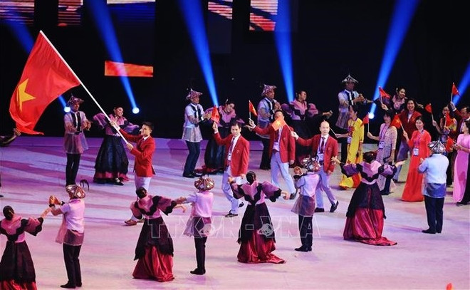 Esgrimista Thanh An sostendrá la bandera de la delegación vietnamita en inauguración de SEA Games 31 ảnh 1 Esgrimista Thanh An sostendrá la bandera de la delegación vietnamita en inauguración de SEA Games 31 ảnh 1