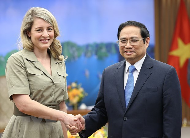 Primer ministro de Vietnam recibe a la canciller canadiense ảnh 1 Primer ministro de Vietnam recibe a la canciller canadiense ảnh 1