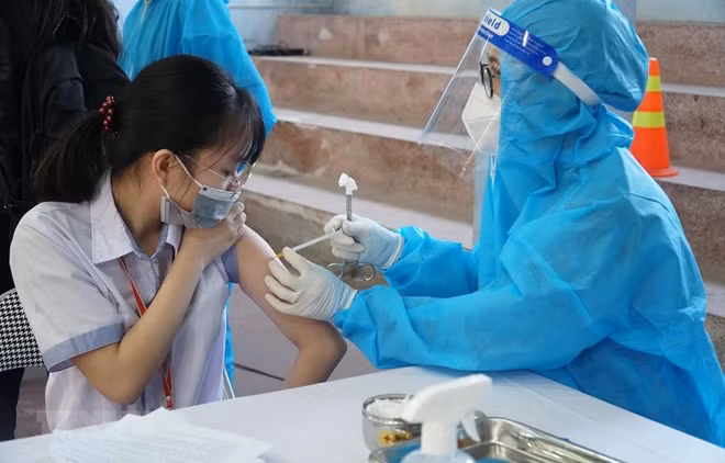 Hanoi lista para vacunar a niños de cinco a 11 años ảnh 1