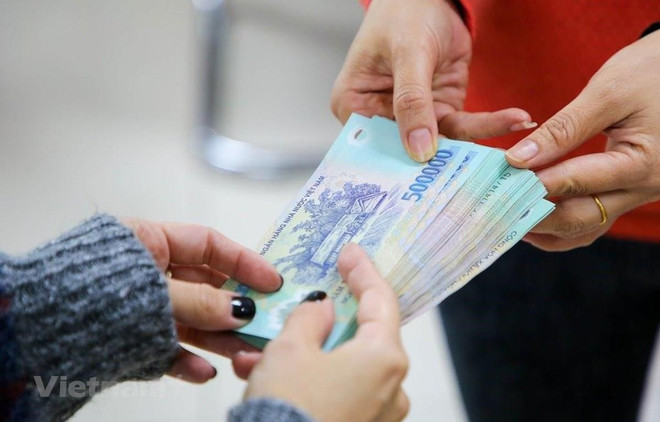 Autorizan plan de aumento del salario mínimo regional en Vietnam en seis por ciento ảnh 1 Autorizan plan de aumento del salario mínimo regional en Vietnam en seis por ciento ảnh 1