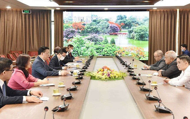 Hanoi desea promover relaciones de amistad y cooperación con localidades cubanas ảnh 1