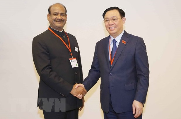 Presidente de la Cámara Baja de India realiza visita a Vietnam ảnh 2 Presidente de la Cámara Baja de India realiza visita a Vietnam ảnh 2