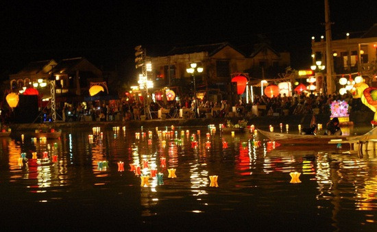 Ofrece ciudad vietnamita de Hoi An recorridos en coche eléctrico ảnh 1 Ofrece ciudad vietnamita de Hoi An recorridos en coche eléctrico ảnh 1