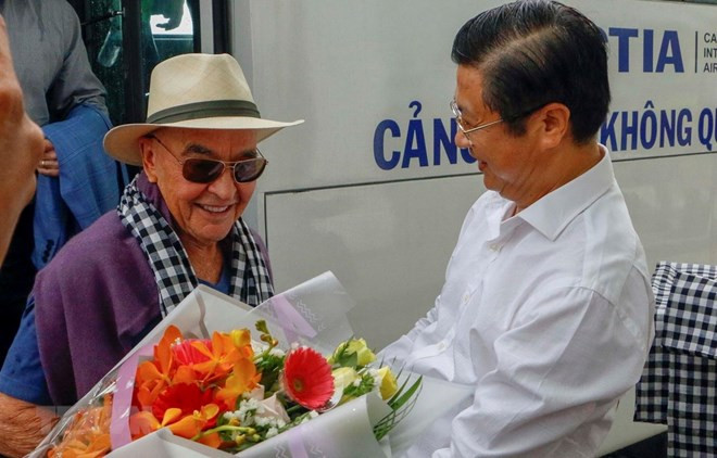 Visita ciudad vietnamita de Can Tho dueño de Tottenham ảnh 1