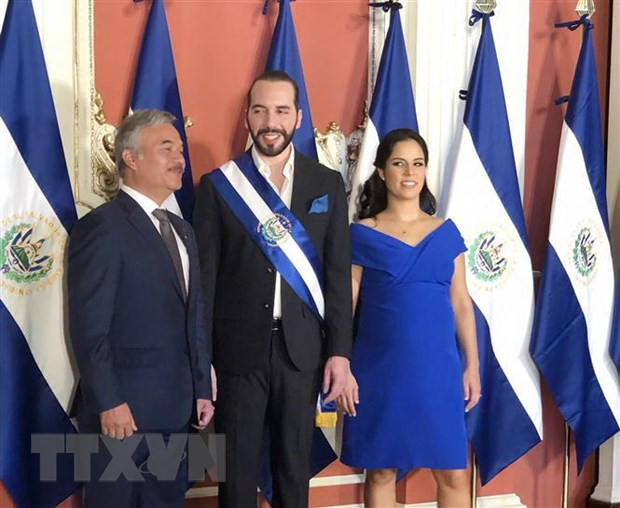 Expresa Vietnam a nuevo presidente de El Salvador propósito de fomentar relaciones con ese país ảnh 1 Expresa Vietnam a nuevo presidente de El Salvador propósito de fomentar relaciones con ese país ảnh 1