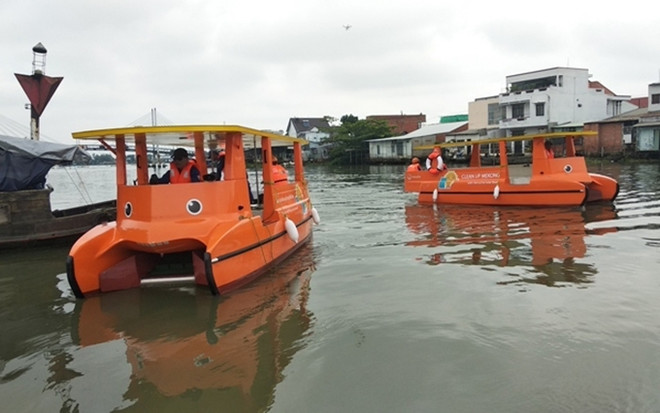 Emplea Vietnam barcos solares recolectores de basura en el río Mekong ảnh 1 Emplea Vietnam barcos solares recolectores de basura en el río Mekong ảnh 1