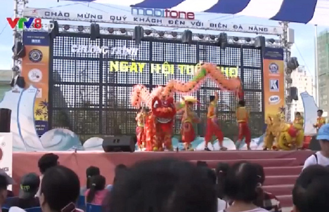 Realizan programa en respaldo a niños pobres en Da Nang ảnh 1 Realizan programa en respaldo a niños pobres en Da Nang ảnh 1