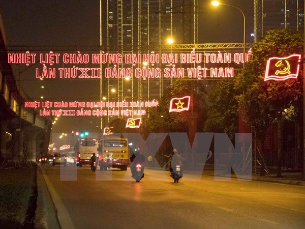 En saludo al XII Congreso de PCV: Hanoi determinada a mejorar su posición ảnh 1 En saludo al XII Congreso de PCV: Hanoi determinada a mejorar su posición ảnh 1