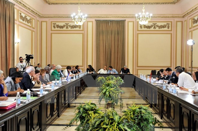 Vietnam y Cuba intercambian experiencias legislativas en seminario temático ảnh 1