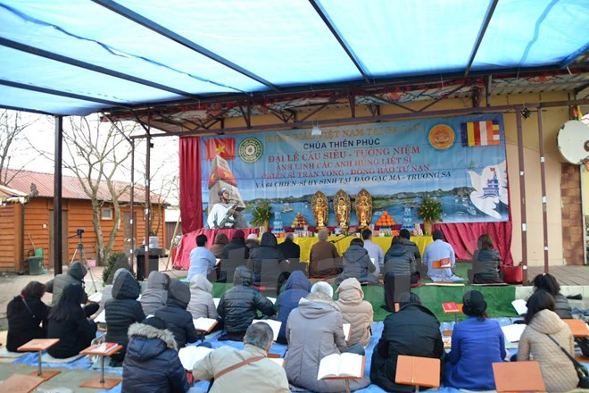 Comunidad vietnamita en Polonia rinde tributo a mártires ảnh 1 Comunidad vietnamita en Polonia rinde tributo a mártires ảnh 1