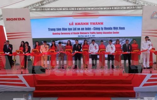 Inauguran en Vietnam centro de formación de conductores de estándar internacional ảnh 1 Inauguran en Vietnam centro de formación de conductores de estándar internacional ảnh 1