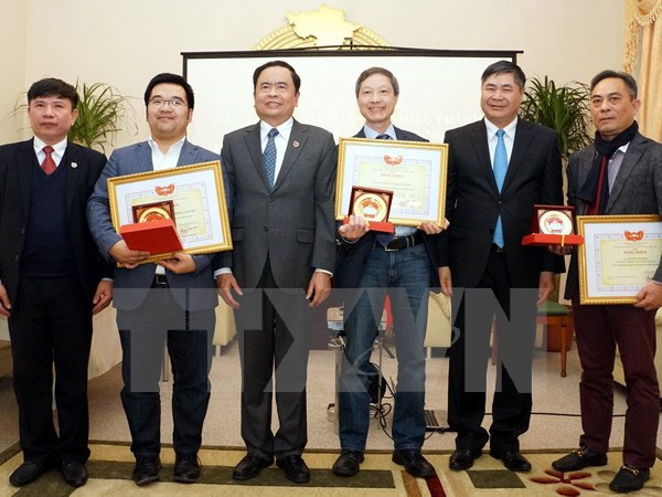 Reiteran apoyo a inversiones de vietnamitas radicados en ultramar ảnh 1 Reiteran apoyo a inversiones de vietnamitas radicados en ultramar ảnh 1