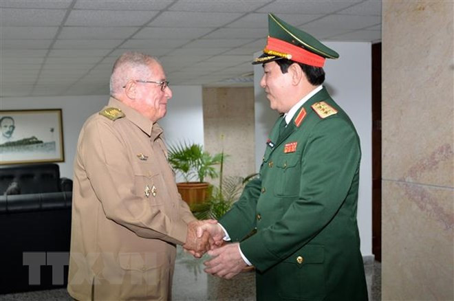 Recibe líder partidista cubano a dirigente militar vietnamita ảnh 2 Recibe líder partidista cubano a dirigente militar vietnamita ảnh 2
