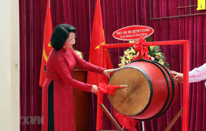 Vicepresidenta vietnamita asiste inauguración del nuevo curso escolar ảnh 1 Vicepresidenta vietnamita asiste inauguración del nuevo curso escolar ảnh 1
