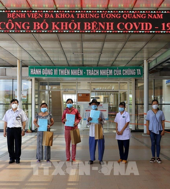 COVID-19: Reciben alta médica cinco pacientes del COVID-19 en Vietnam ảnh 1 COVID-19: Reciben alta médica cinco pacientes del COVID-19 en Vietnam ảnh 1