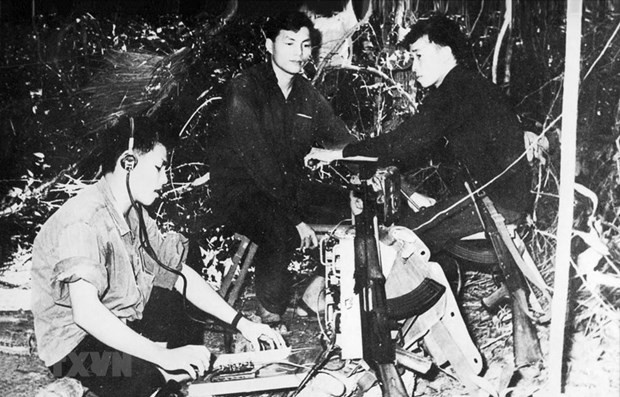 Agencia Vietnamita de Noticias honrada con título del Héroe de Fuerzas Armadas Populares ảnh 1 Agencia Vietnamita de Noticias honrada con título del Héroe de Fuerzas Armadas Populares ảnh 1