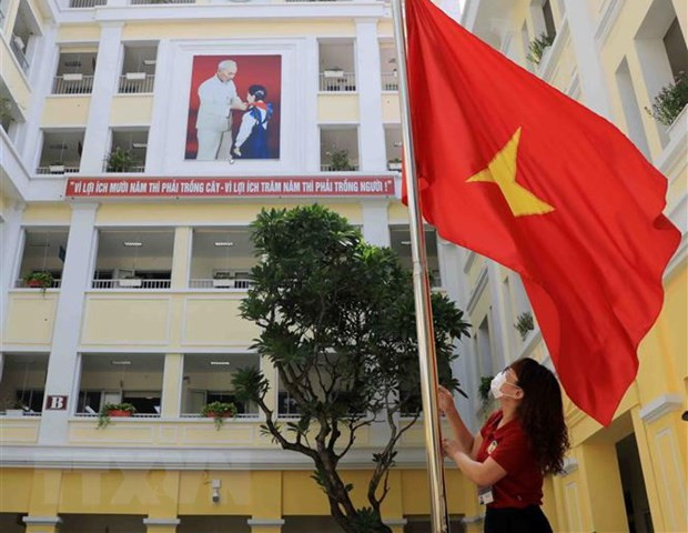 Dirigente vietnamita felicita a estudiantes por nuevo año escolar ảnh 1 Dirigente vietnamita felicita a estudiantes por nuevo año escolar ảnh 1