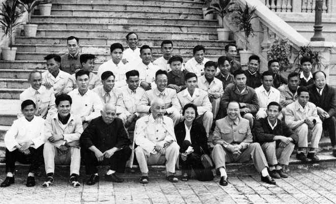 Orgullosos de los 75 años de la Agencia Vietnamita de Noticias ảnh 2 Orgullosos de los 75 años de la Agencia Vietnamita de Noticias ảnh 2