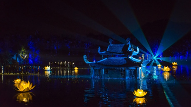 Programa “Quintaesencia de Tonkín” gana récord Guinness Vietnam ảnh 4