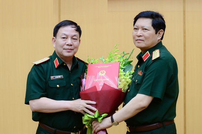 Mayor general Le Dang Dung encargado de dirigir Grupo vietnamita Viettel ảnh 1 Mayor general Le Dang Dung encargado de dirigir Grupo vietnamita Viettel ảnh 1