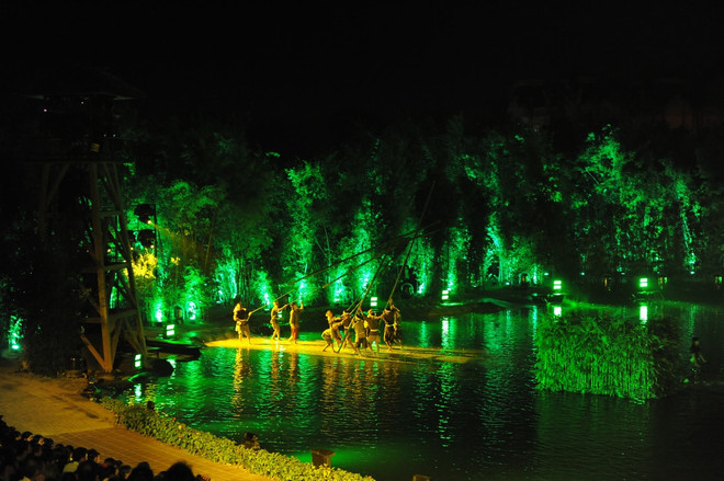 Programa “Quintaesencia de Tonkín” gana récord Guinness Vietnam ảnh 2