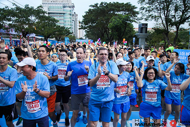 Atletas extranjeros competirán en maratón internacional en Ciudad Ho Chi Minh ảnh 1