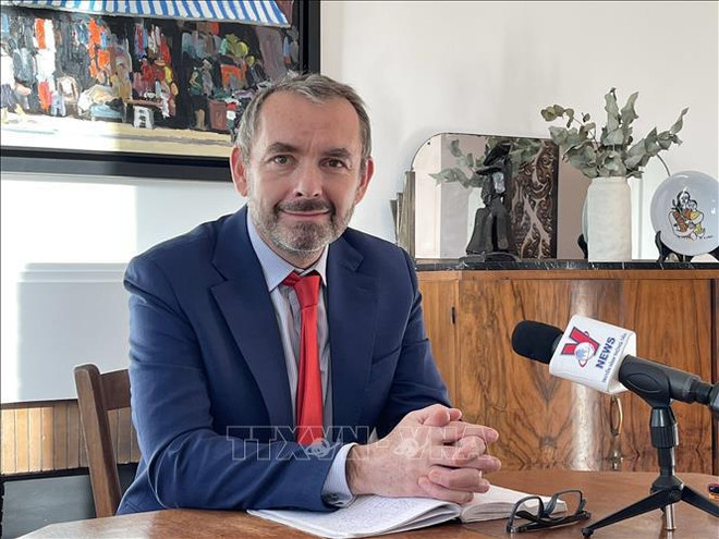 Experto francés aprecia perspectivas de empresas extranjeras en Vientam ảnh 2 Experto francés aprecia perspectivas de empresas extranjeras en Vientam ảnh 2