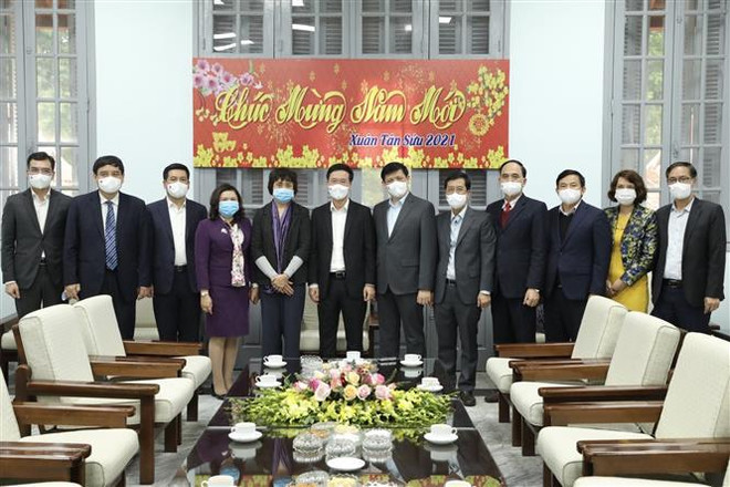 Dirigente partidista visita Instituto Nacional de Higiene y Epidemiología de Vietnam ảnh 1 Dirigente partidista visita Instituto Nacional de Higiene y Epidemiología de Vietnam ảnh 1