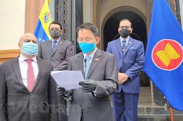 Vietnam entrega presidencia rotativa del Comité de ASEAN en Venezuela ảnh 1 Vietnam entrega presidencia rotativa del Comité de ASEAN en Venezuela ảnh 1