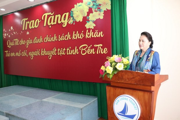 Presidenta del Parlamento vietnamita pide más atención a la población en Ben Tre ảnh 1 Presidenta del Parlamento vietnamita pide más atención a la población en Ben Tre ảnh 1