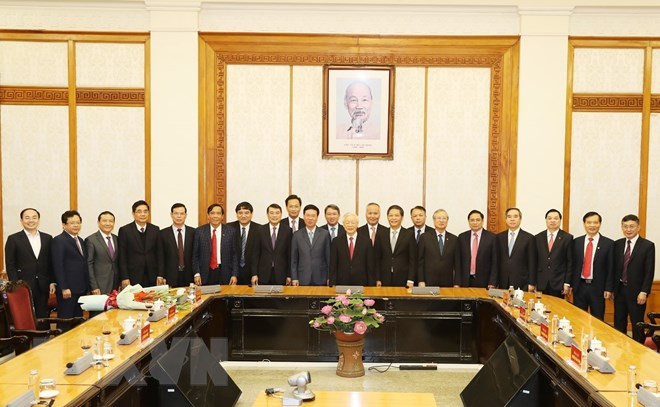 Designan dos altos dirigentes del Partido Comunista de Vietnam ảnh 3 Designan dos altos dirigentes del Partido Comunista de Vietnam ảnh 3