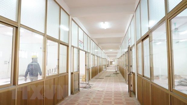 Aceleran construcción de hospital de campaña de COVID-19 en provincia vietnamita de Hai Duong ảnh 1 Aceleran construcción de hospital de campaña de COVID-19 en provincia vietnamita de Hai Duong ảnh 1