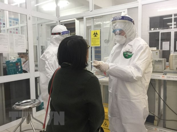 Hanoi realizará pruebas del COVID-19 para personas en áreas bloqueadas ảnh 1 Hanoi realizará pruebas del COVID-19 para personas en áreas bloqueadas ảnh 1