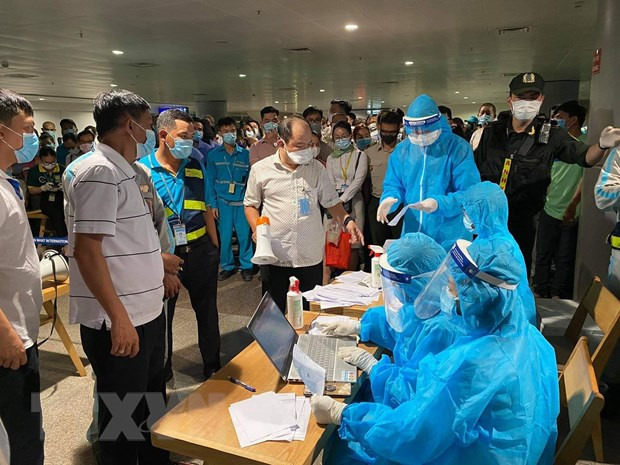 Detectan dos nuevos casos de COVID-19 relacionados con el brote en Ciudad Ho Chi Minh ảnh 2 Detectan dos nuevos casos de COVID-19 relacionados con el brote en Ciudad Ho Chi Minh ảnh 2
