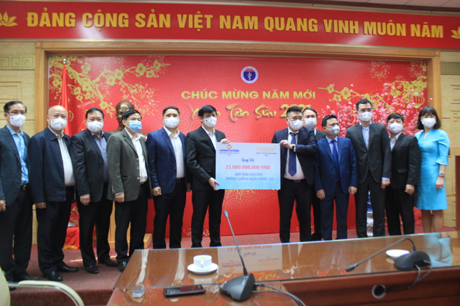 Vietnam recibe más de 900 mil de dólares en lucha contra el COVID-19 ảnh 1