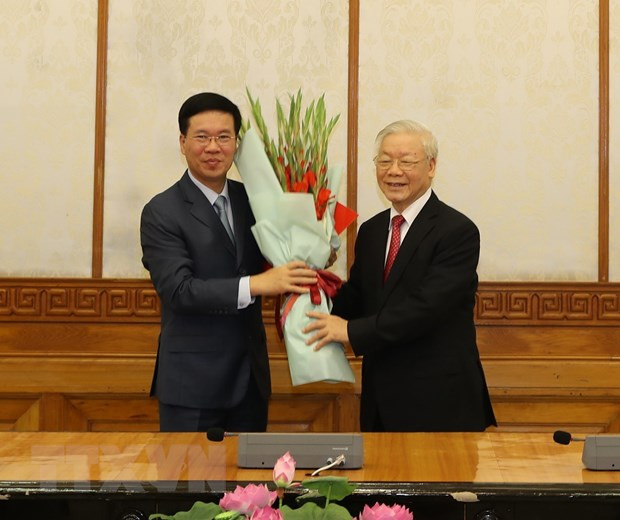 Designan dos altos dirigentes del Partido Comunista de Vietnam ảnh 1 Designan dos altos dirigentes del Partido Comunista de Vietnam ảnh 1