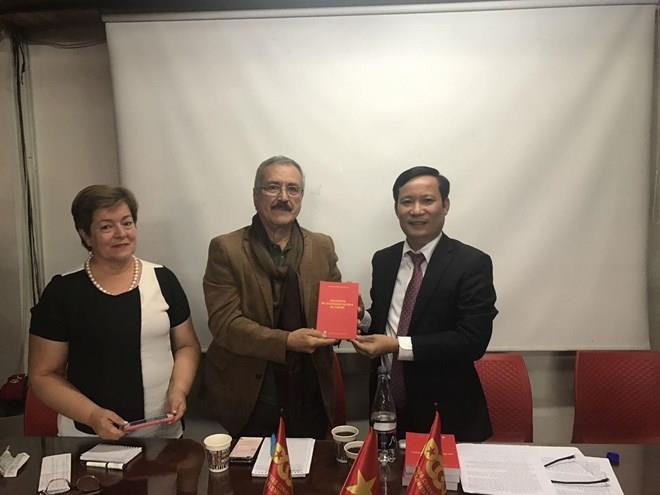 Partidos comunistas de Vietnam y Colombia impulsan cooperación ảnh 1 Partidos comunistas de Vietnam y Colombia impulsan cooperación ảnh 1