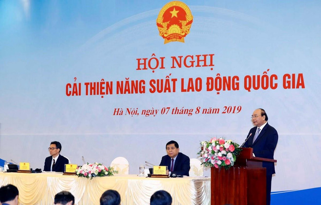 Preside primer ministro de Vietnam conferencia sobre productividad laboral nacional ảnh 1 Preside primer ministro de Vietnam conferencia sobre productividad laboral nacional ảnh 1