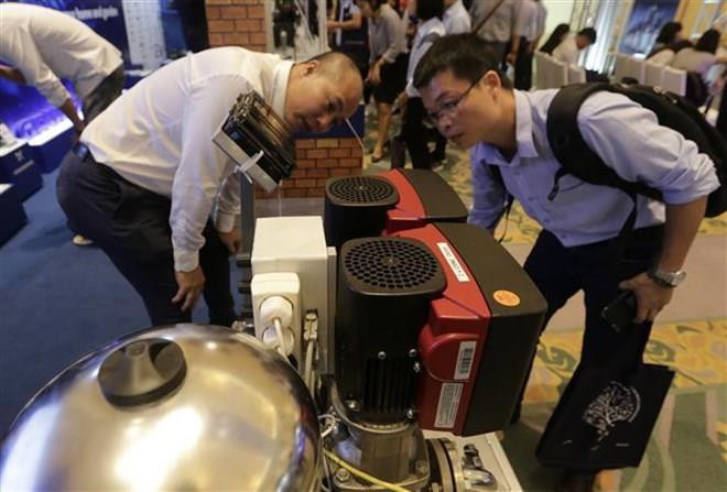 Inauguran en Vietnam exhibición de equipos hidráulicos de Dinamarca ảnh 1