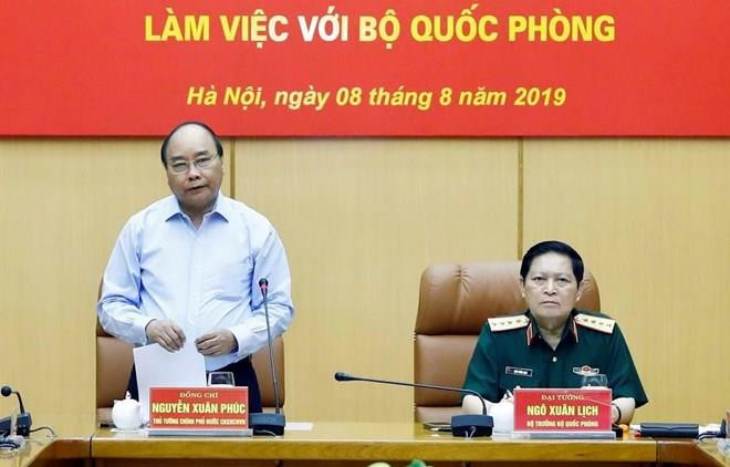 Premier de Vietnam elogia uso del terreno con fines de defensa para producción ảnh 1 Premier de Vietnam elogia uso del terreno con fines de defensa para producción ảnh 1