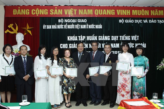 Elevan habilidad de enseñanza de idioma vietnamita en extranjero ảnh 1 Elevan habilidad de enseñanza de idioma vietnamita en extranjero ảnh 1