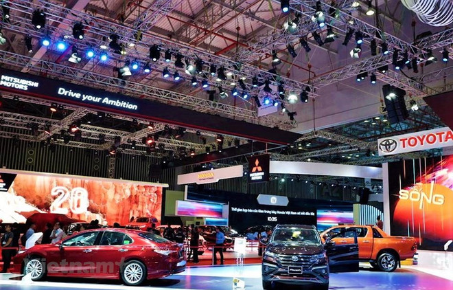 Suspenden exposición de automóviles en Vietnam por el COVID-19 ảnh 1
